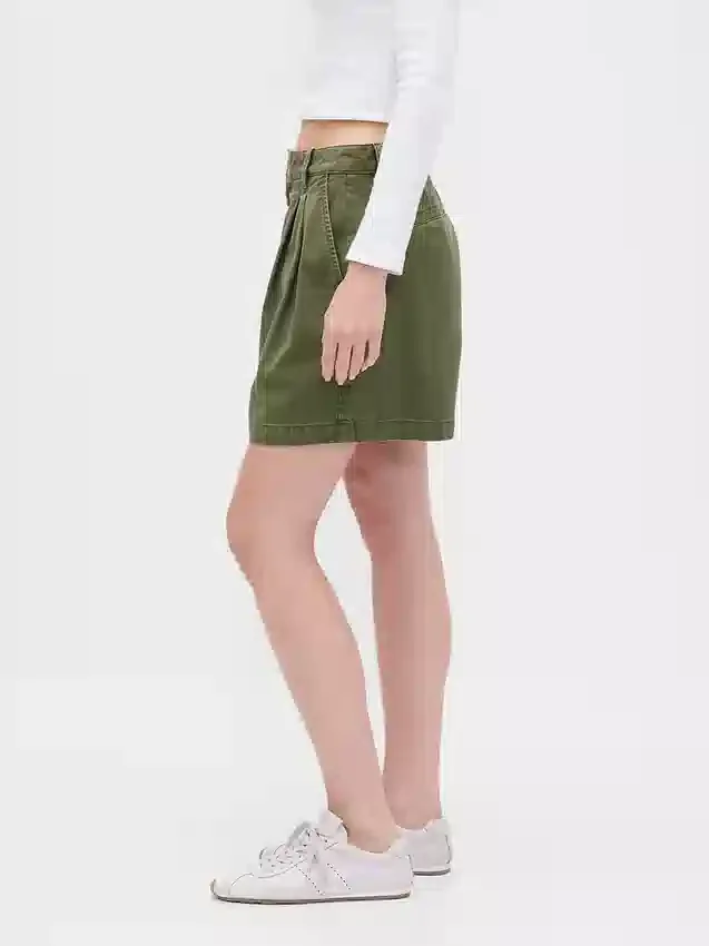 6" Mid Rise Twill Pleated Trouser Shorts