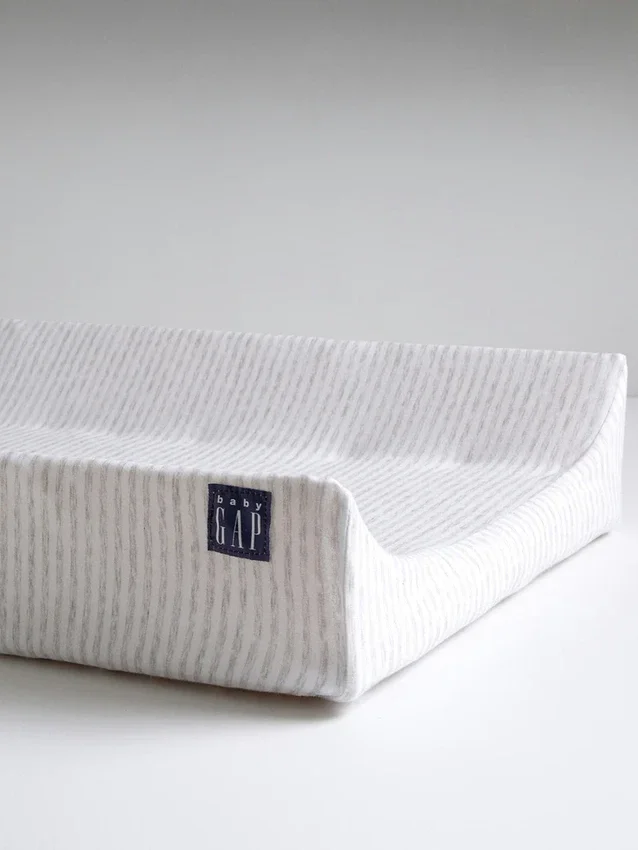 Babygap Contoured Changing Pad with Cooling Cover