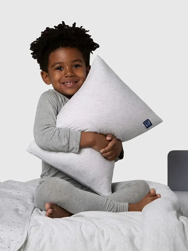 Babygap Memory Foam Toddler Pillow with 2 Cooling Covers
