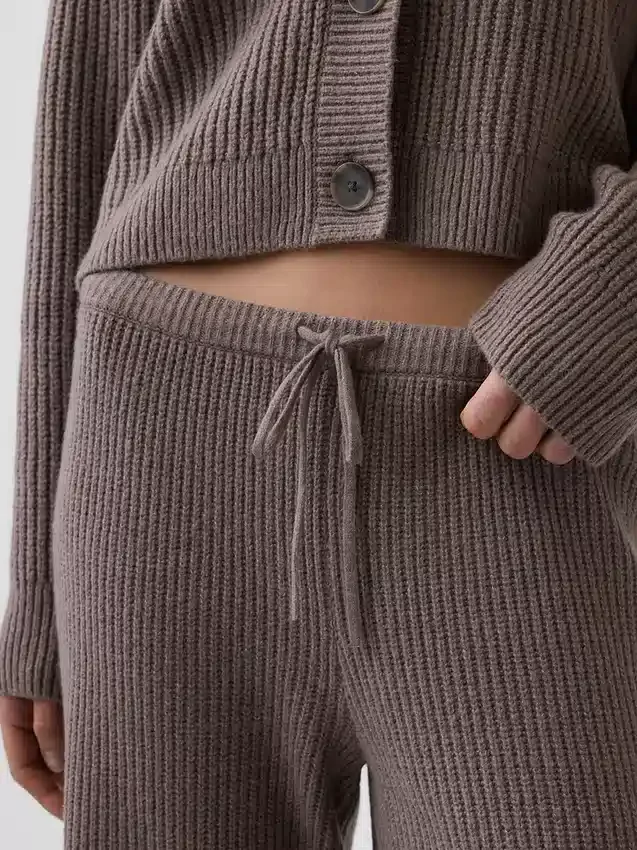 Cashsoft Shaker-Stitch Sweater Pants