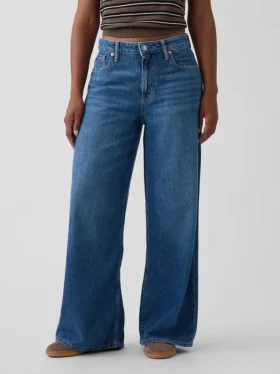 Curvy Mid Rise Ultrasoft Baggy Jeans