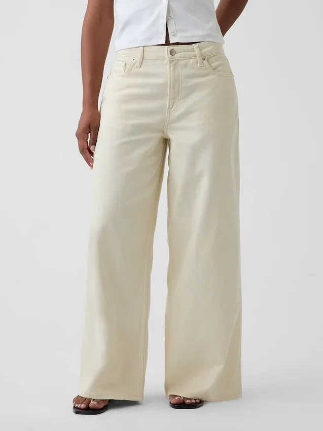 Curvy Mid Rise Ultrasoft Baggy Jeans