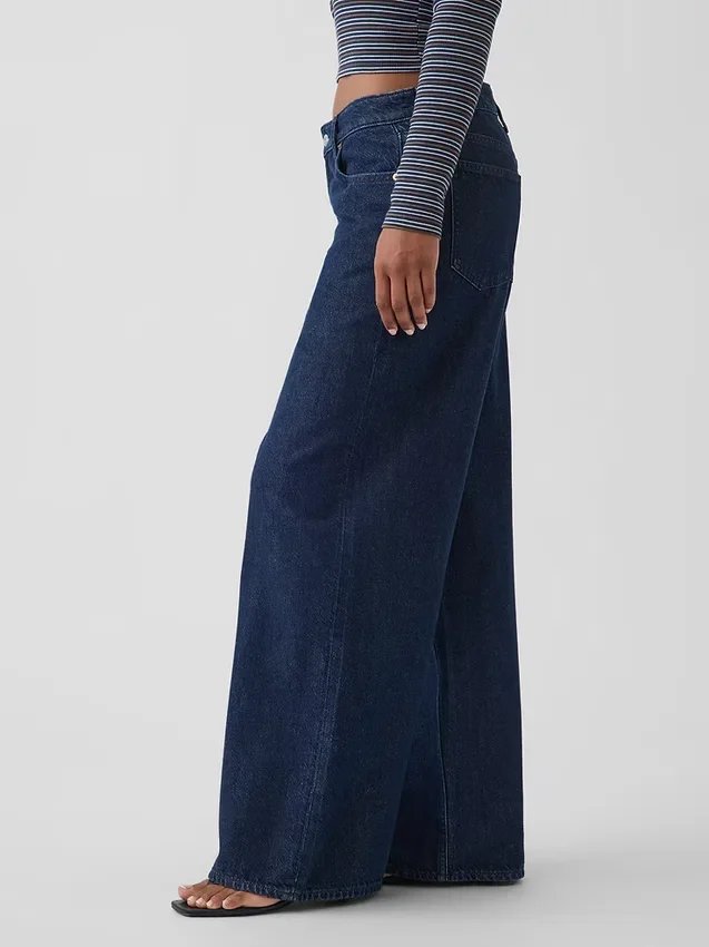 Curvy Mid Rise Ultrasoft Baggy Jeans