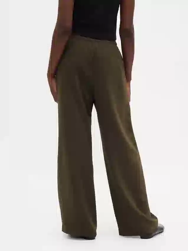 Easy Wide-Leg Pants