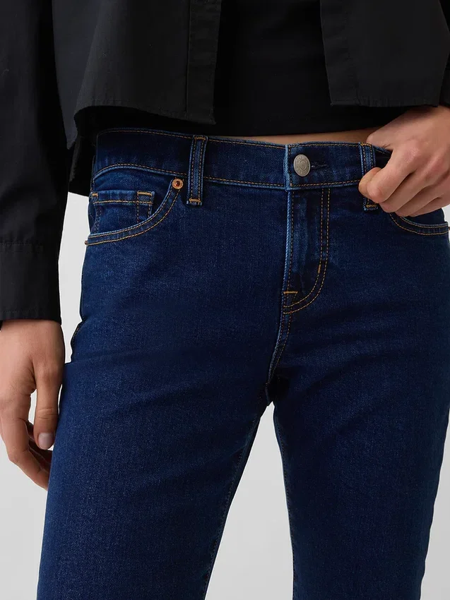 Low Rise Capri Jeans