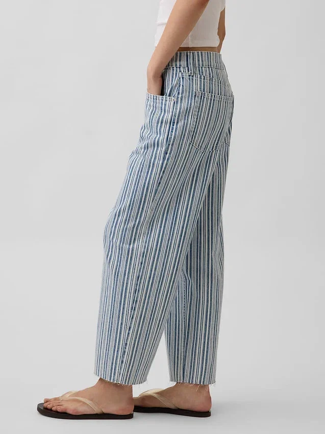 Low Slung Relaxed Crop Jeans