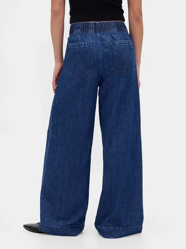 Mid Rise Ultrasoft Pleated Baggy Jeans
