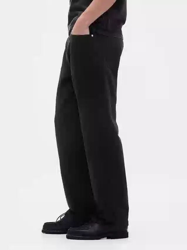 Relaxed Straight Jeans