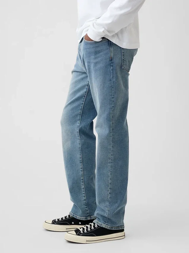 Straight Jeans