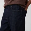 Straight Jeans